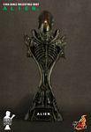 ALIEN_collectible_bust_02.jpg